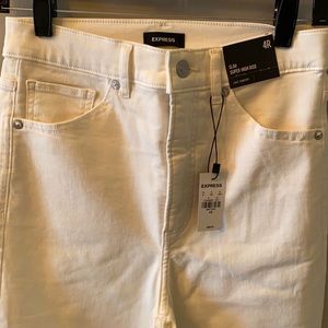 NWT Jeans from Express. Size 4z. Slim, high waisted. Very soft fabric.